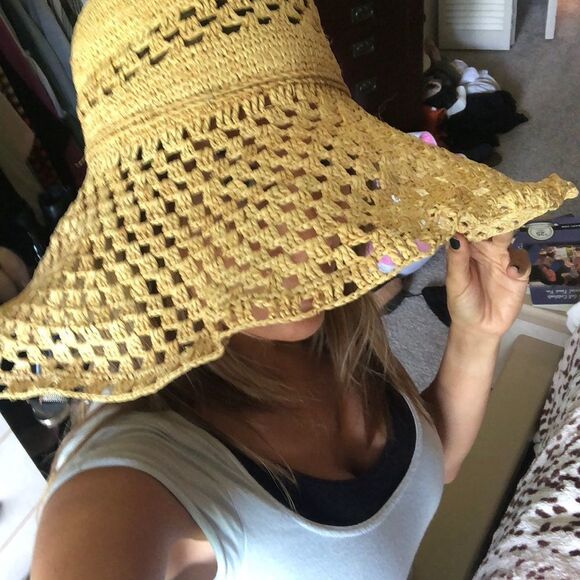 Juicy couture straw floppy hat